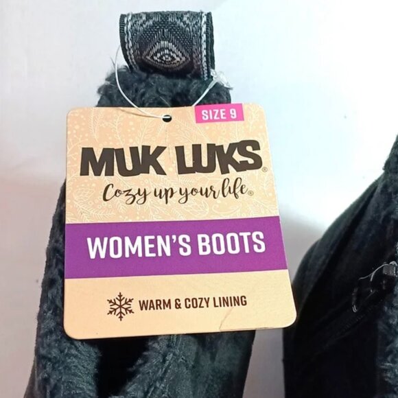 Muk Luks "Augie Booties" Black ultra suede, women's size 9 - Picture 4 of 4